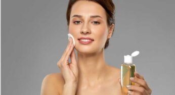 Se vuoi un viso perfetto usa così lo zucchero: pelle più luminosa del sole, l’effetto incredibile