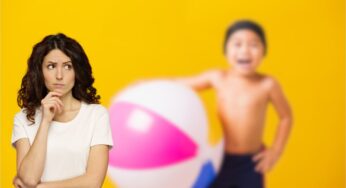Proteggere il proprio bambino al mare è molto importante: quali sono i ‘dettagli’ da non sottovalutare per la scelta del costume da bagno